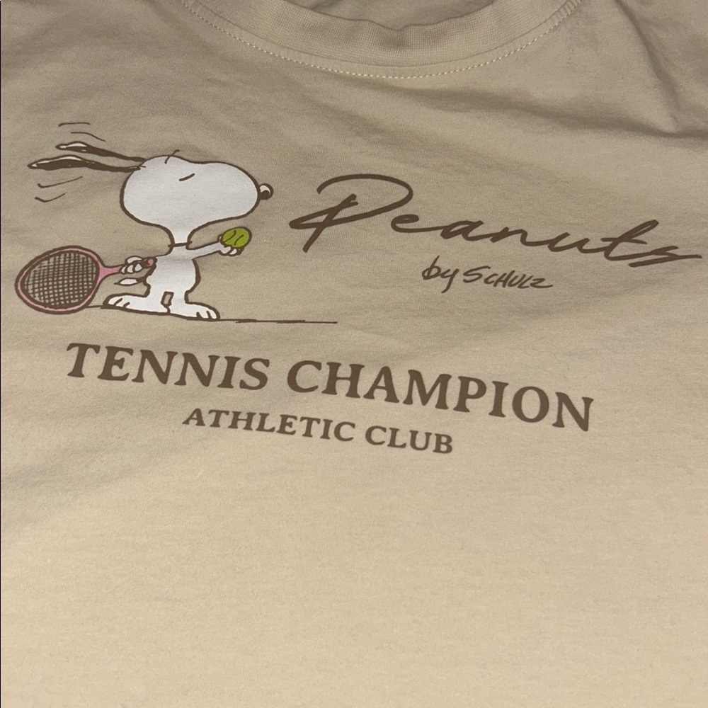 Snoopy Tennis Crop Top Baby Tee Cream Beige Shirt Peanuts 100% cotton - Picture 2 of 4